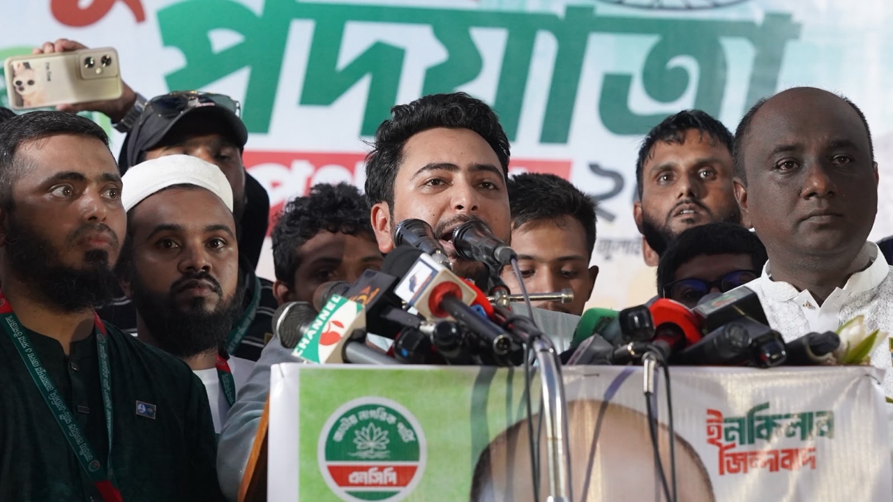 শুধু পদত্যাগ নয়, চুপ্পুকে গ্রেফতার করতে হবে, যোগ্য ব্যক্তিকে রাষ্ট্রপতি নির্বাচন করতে হবে: নাহিদ ইসলাম