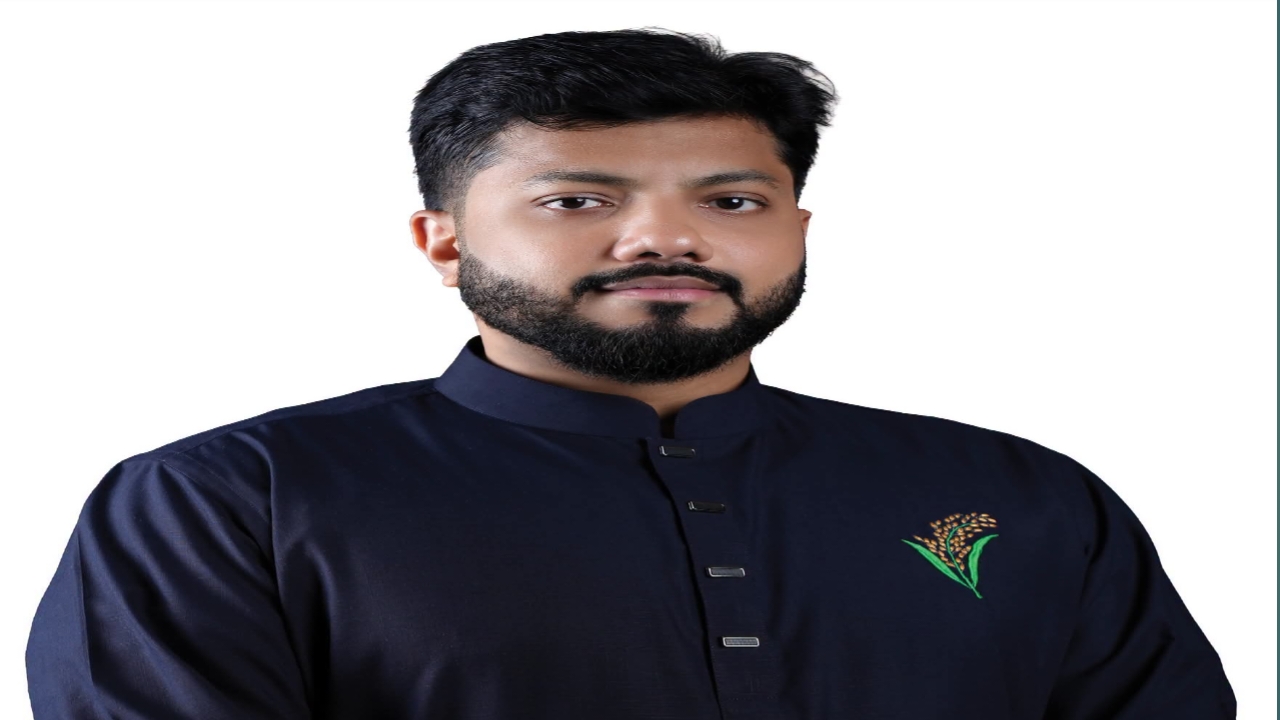 ইশরাককে পদত্যাগের নির্দেশ প্রধানমন্ত্রীর, সূত্রের দাবি
