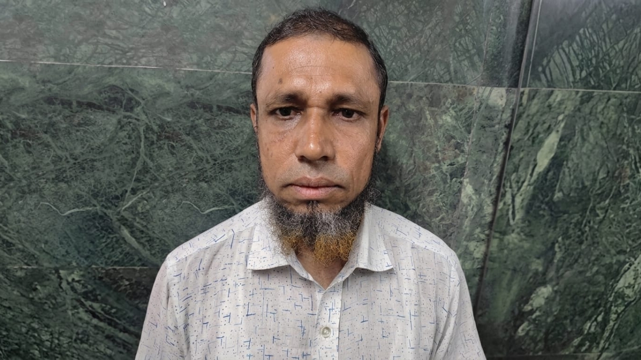 বেসিক ব্যাংকে নিরাপত্তাকর্মীর মৃত্যু: দুর্ঘটনা নাকি অন্য কিছু, তদন্তের দাবি পরিবারের
