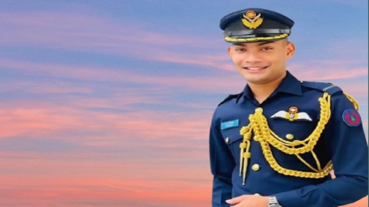 তুরাগে মিলল সাবেক বিমান কর্মকর্তা তাহসিফের মরদেহ, জানাজা শেষে দাফন